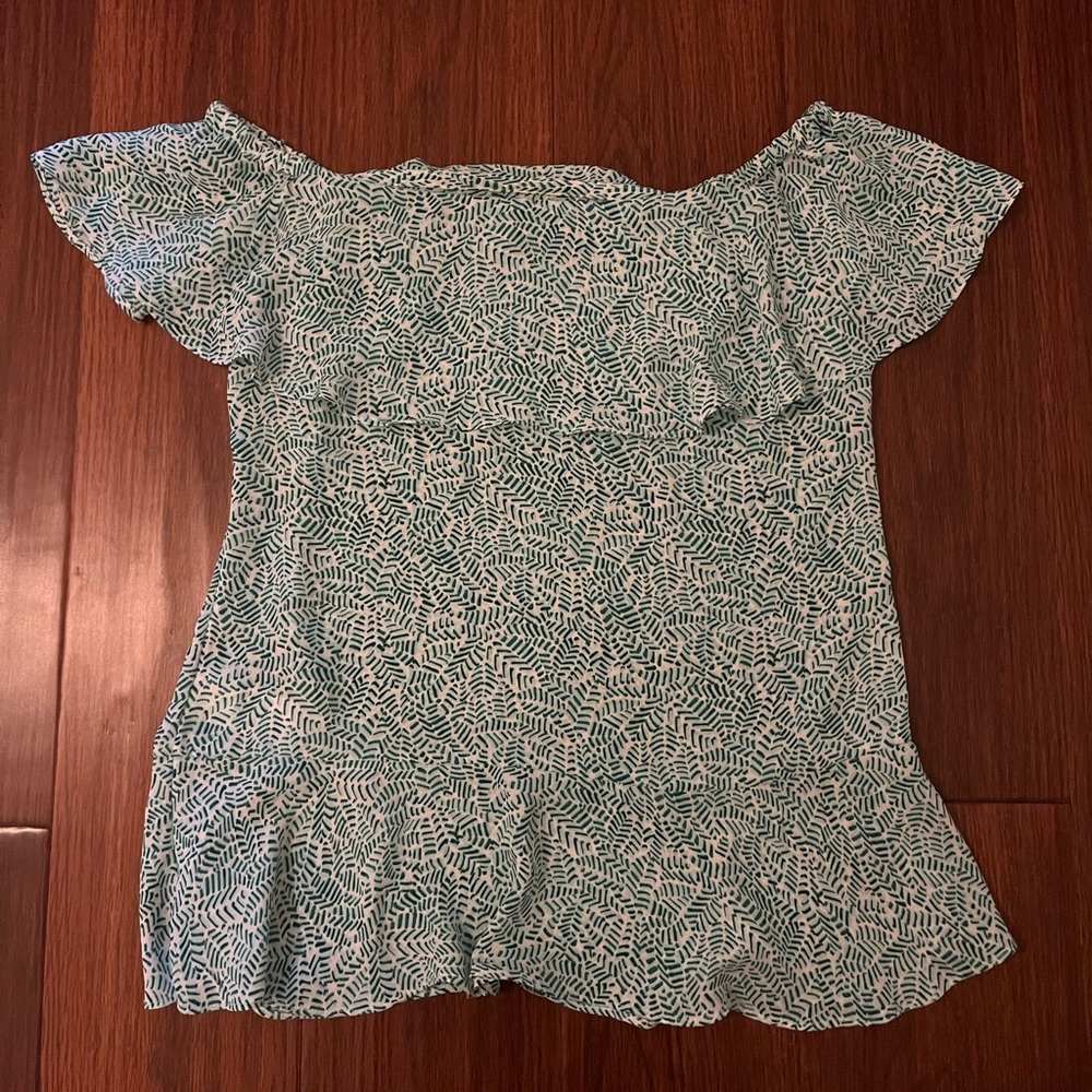 BANANA REPUBLIC FLOWY OFF SHOULDER TOP